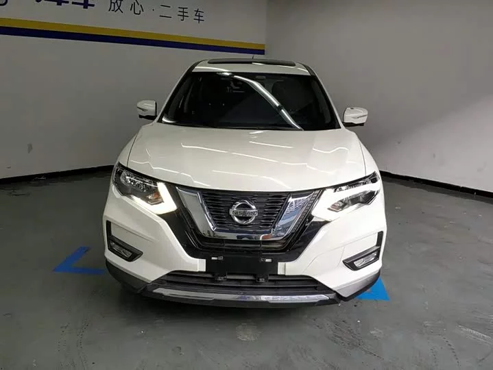 Nissan Qijun