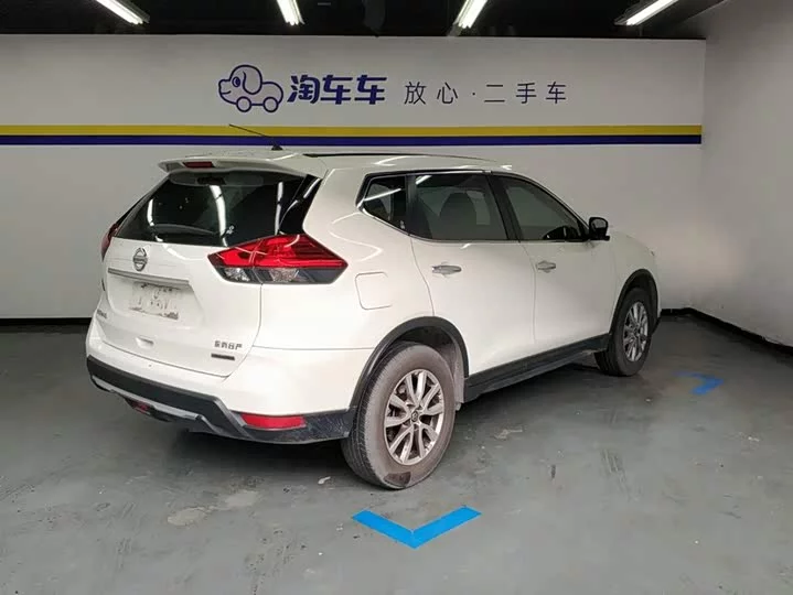 Nissan Qijun