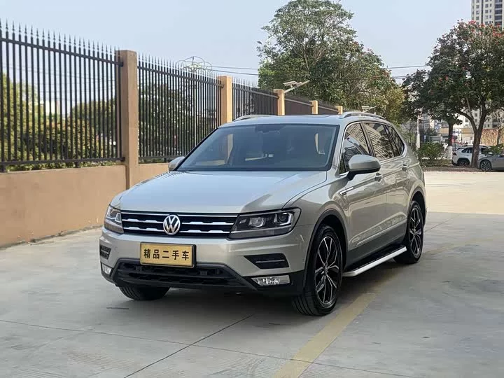 Volkswagen Tiguan L