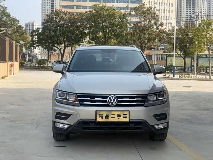 Volkswagen Tiguan L