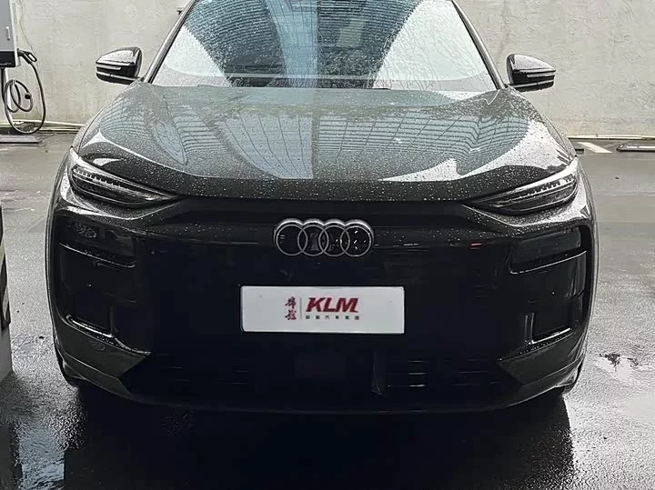 Audi Q6L e-tron