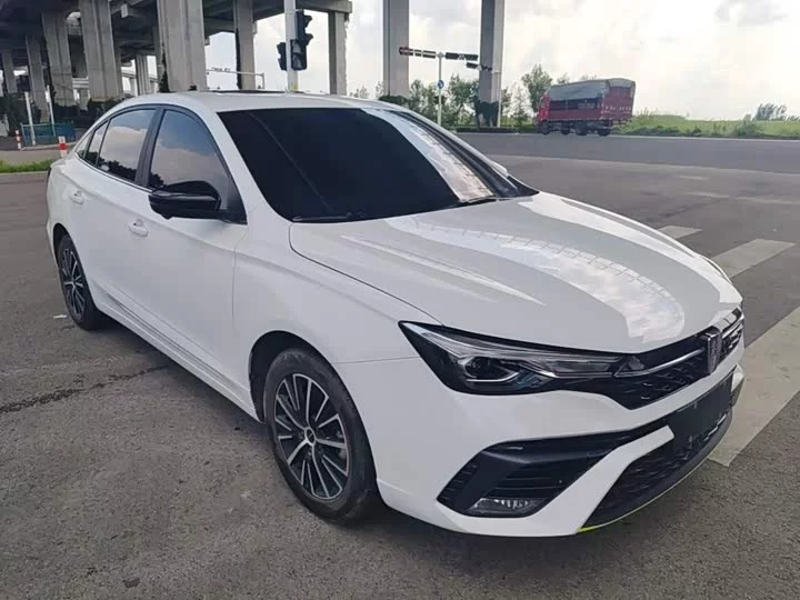 Roewe i5