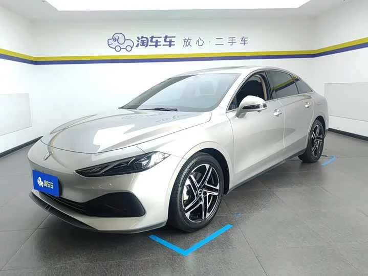 Roewe D7