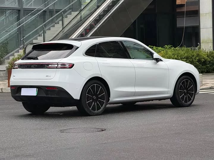 AITO Question Wenjie M5