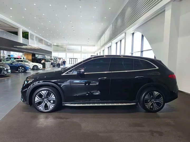Mercedes-Benz EQE SUV