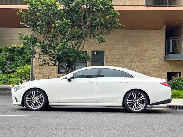 Mercedes-Benz CLS