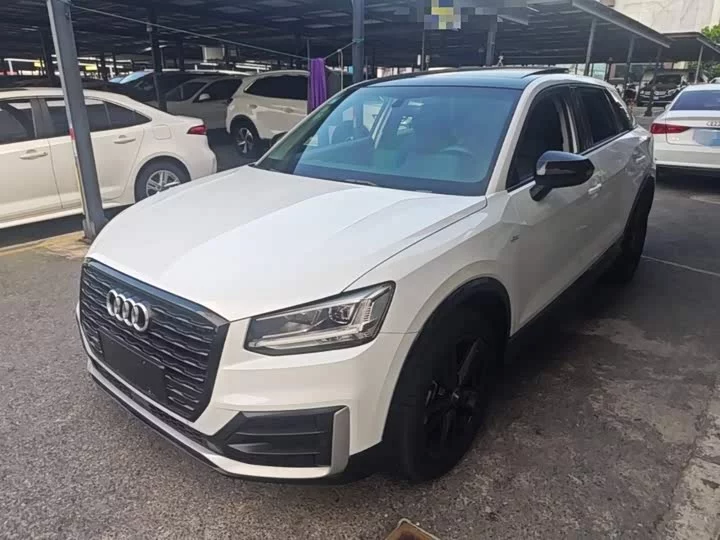 Audi Q2L