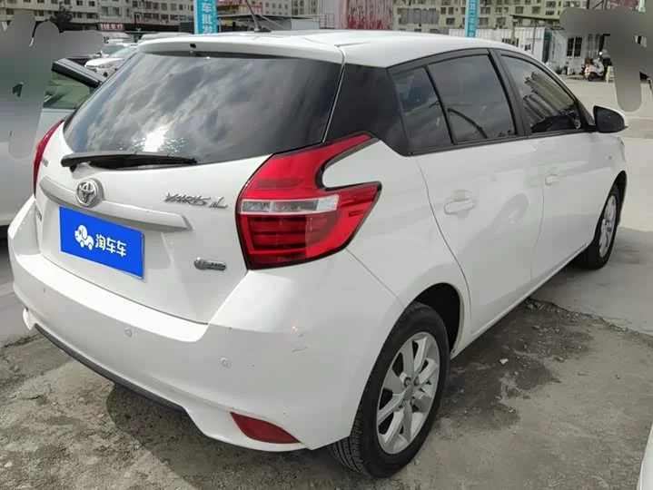 Toyota Yaris L
