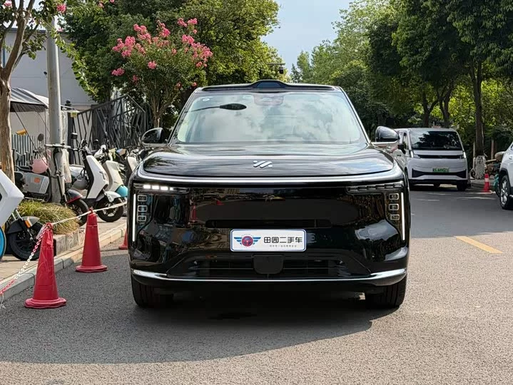 Zhiji LS9