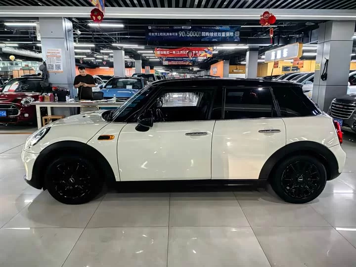 MINI 
