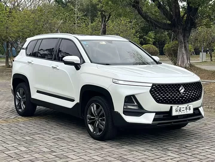 Baojun RS-5