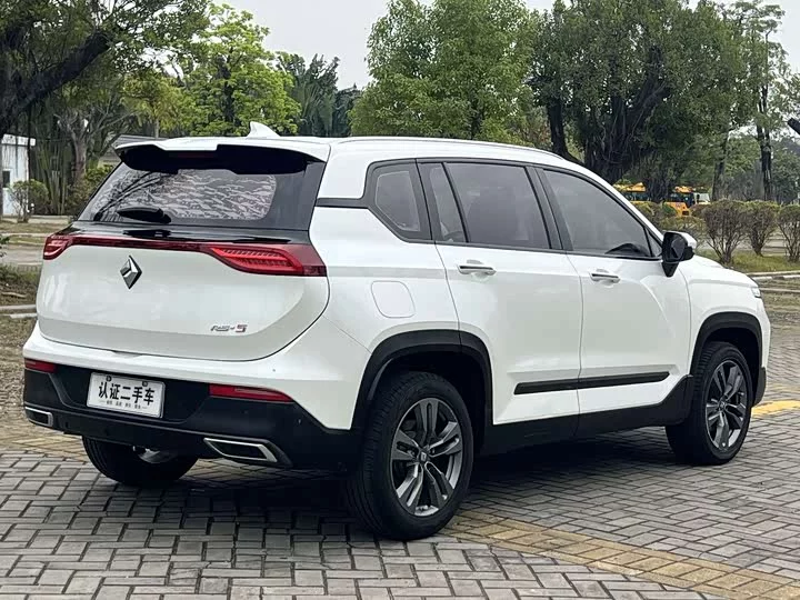 Baojun RS-5