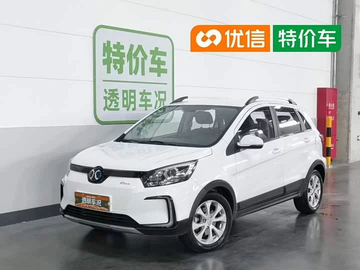 BAIC EC5