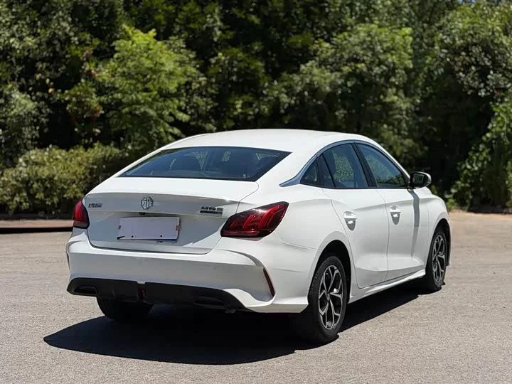 MG 5