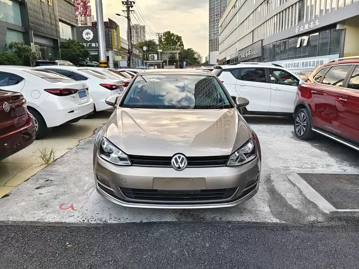 Volkswagen golf
