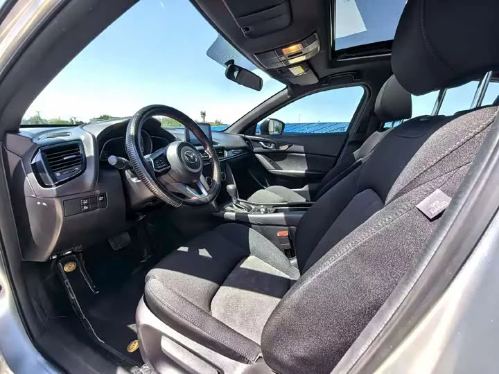 Mazda CX-4