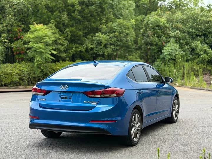 Hyundai lead