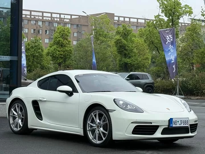 Porsche 718