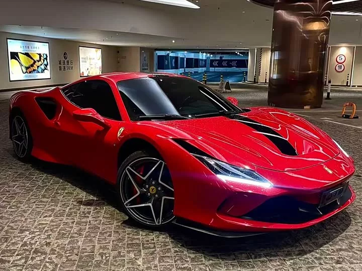 ferrari F8