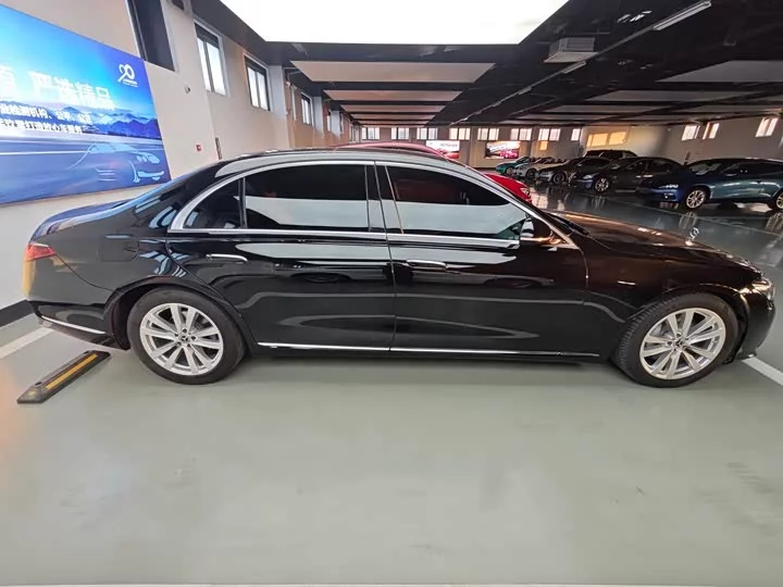 Mercedes-Benz S class