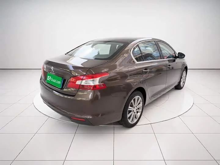 Peugeot 408