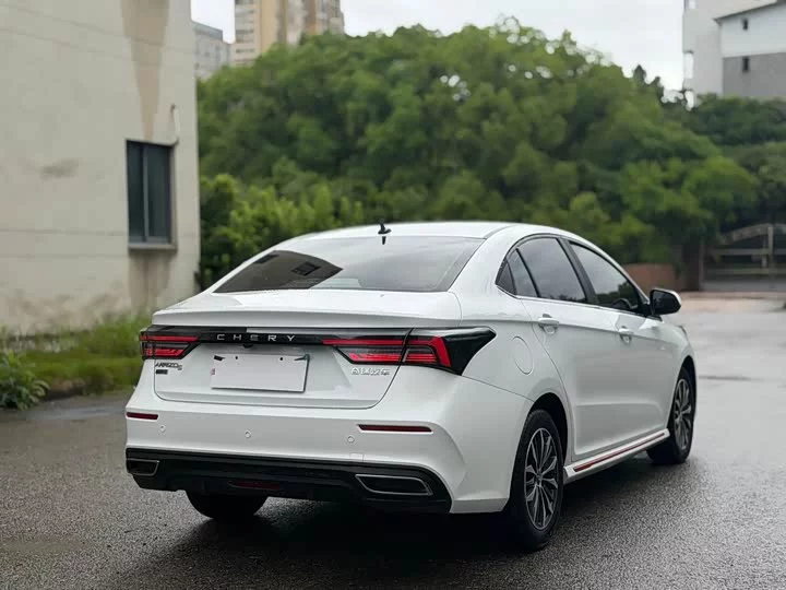 Omoda S5