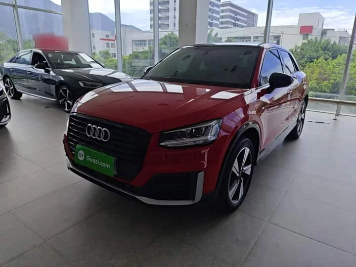 Audi Q2L