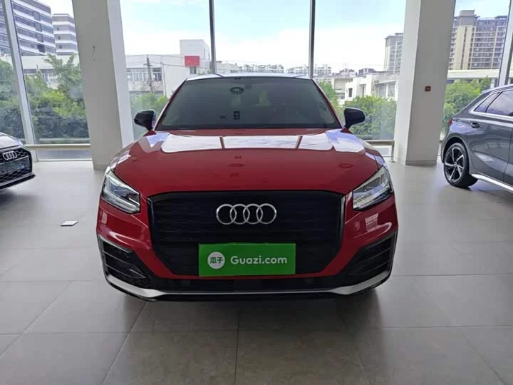 Audi Q2L