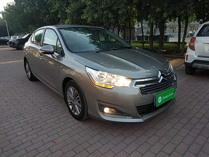 Citroën C4L