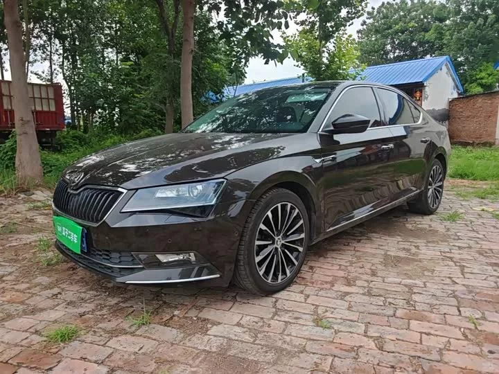 Skoda SuperB
