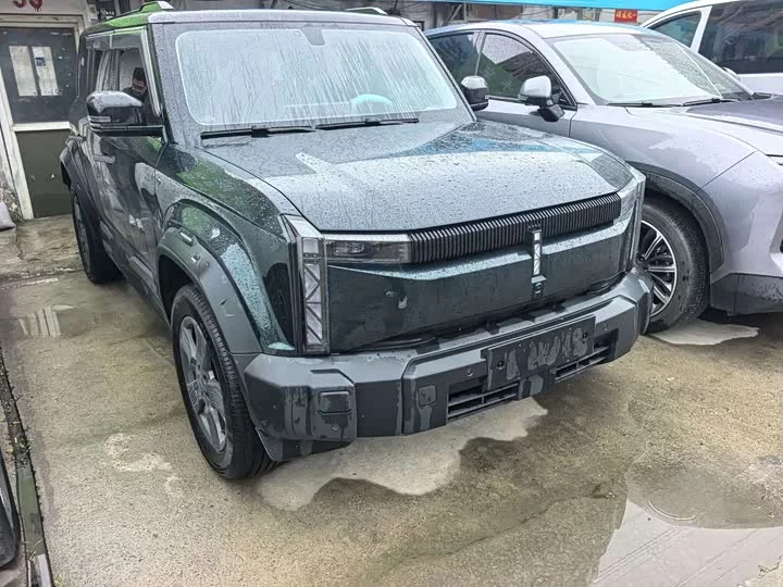 iCAR 03