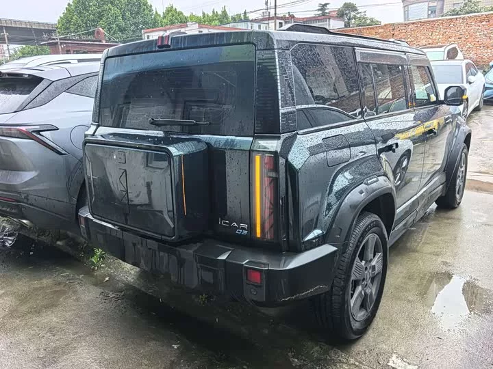 iCAR 03