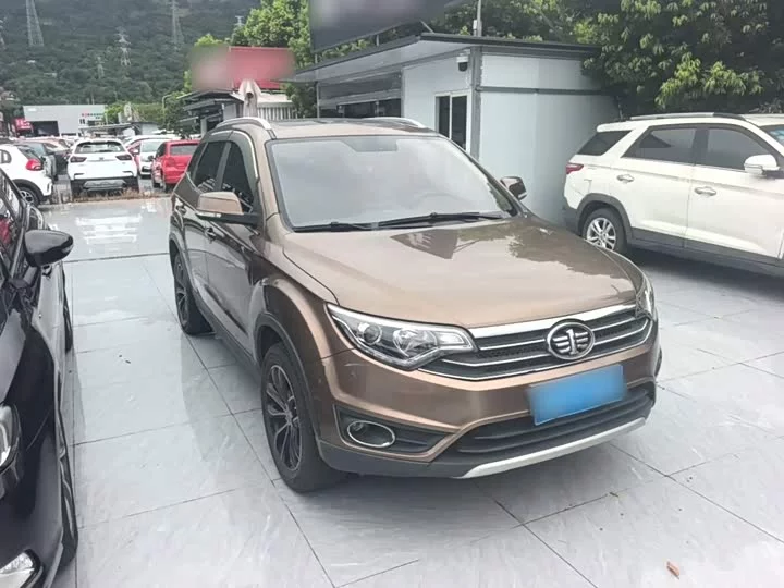 FAW Senya R7