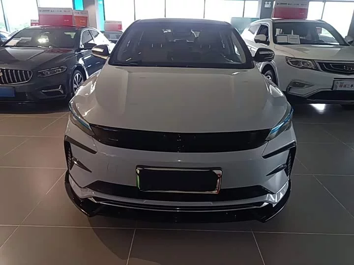Geely Emgrand L HiP