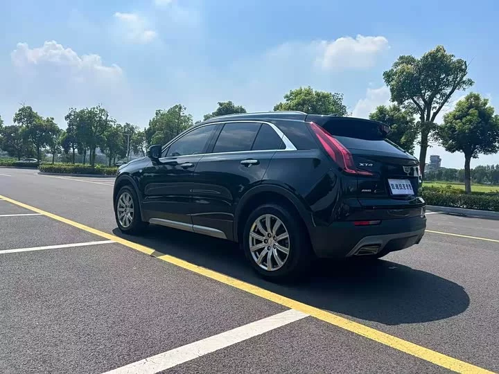Cadillac XT4