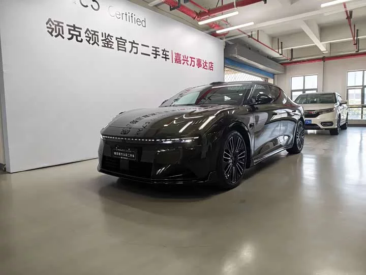 Lynk & Co 10