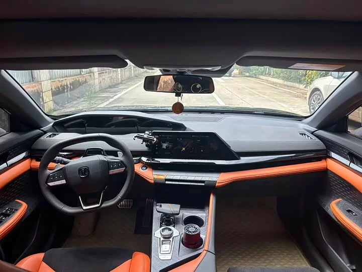 Changan UNI-V