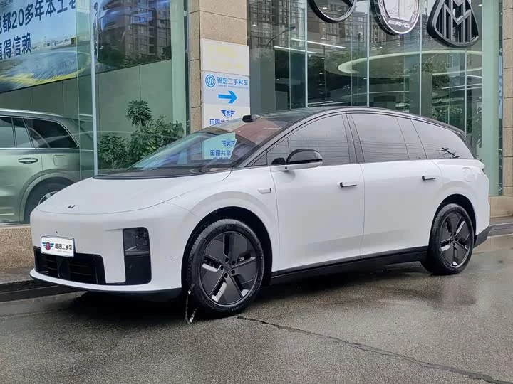Li Ideal i8