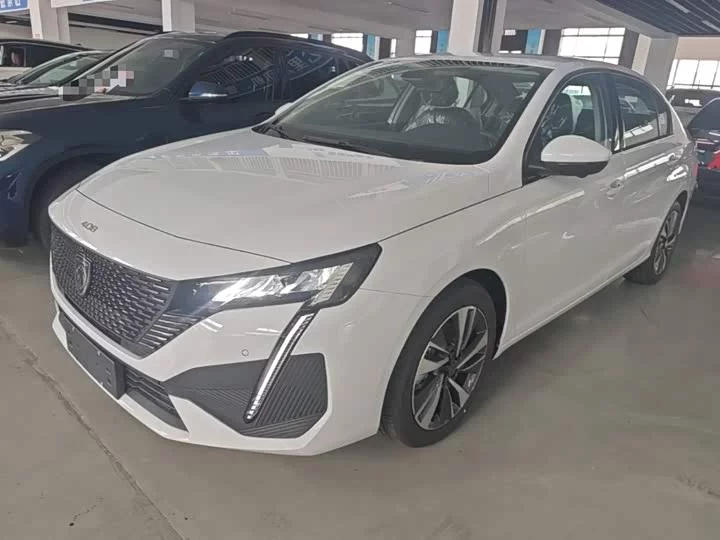 Peugeot 408