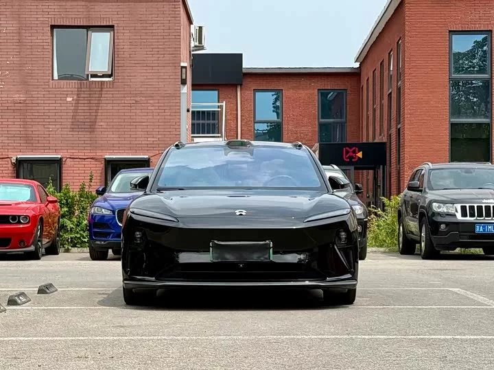 NIO ET5T