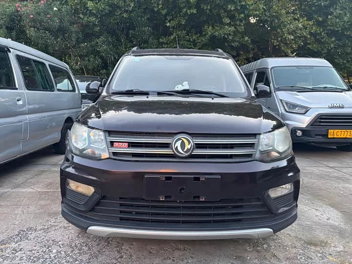 Dongfeng Fengon 370