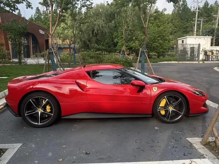 ferrari 296