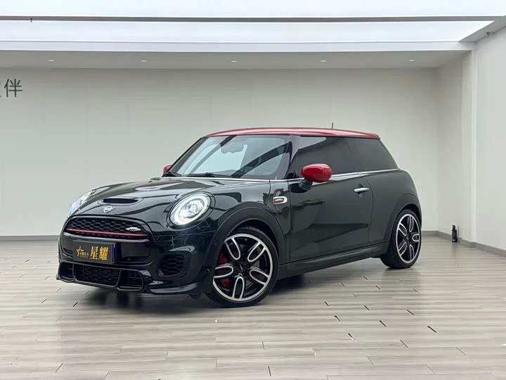 MINI JCW