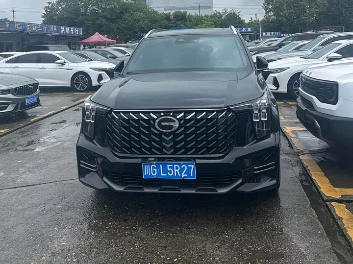 GAC Trumpchi GS8