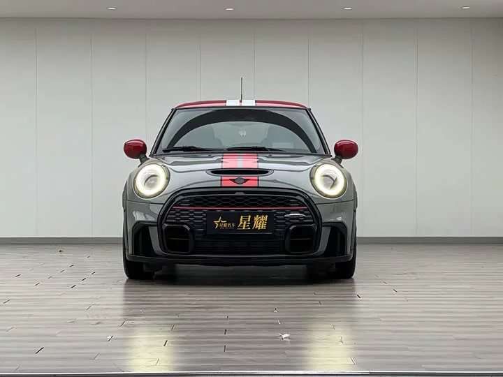 MINI JCW