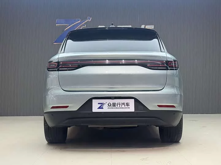 Leapmotor Zero running C11