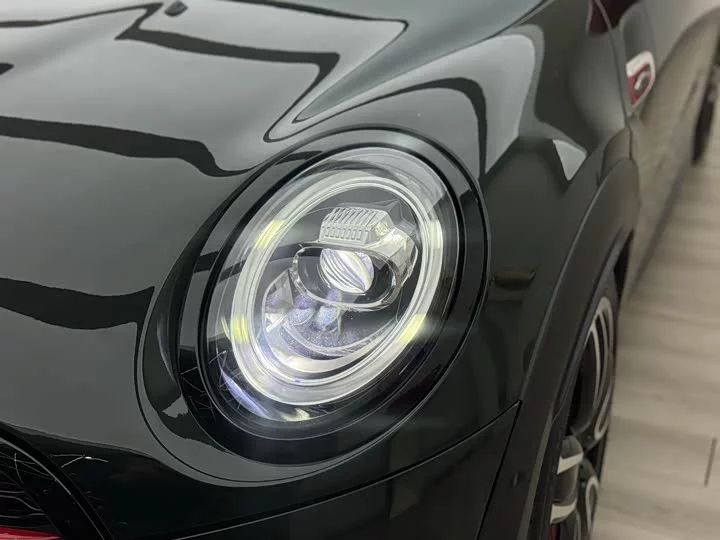 MINI JCW