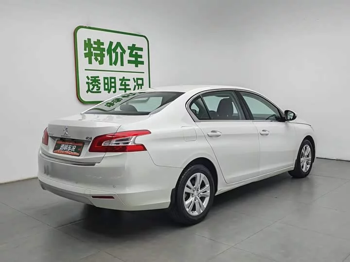 Peugeot 408