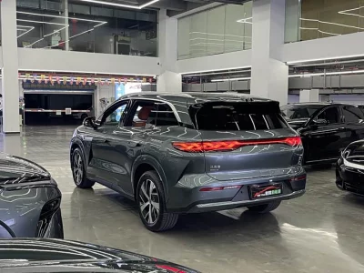 BYD Tang L