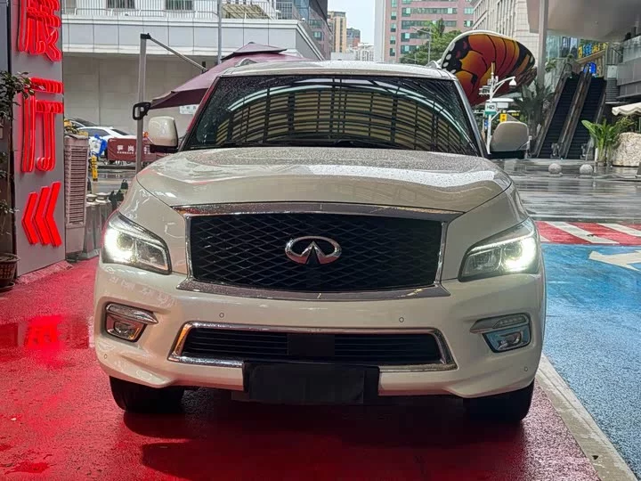 Infiniti QX80